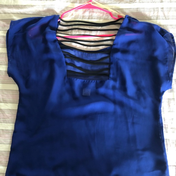 Sheer top - Picture 2 of 3